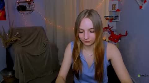 Mia online show from 03-20-26, 01:38