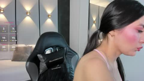 M I A  online show from 04-01-26, 02:34