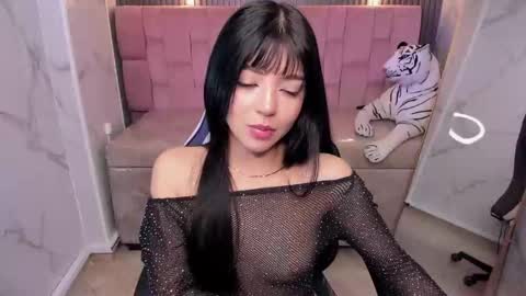 mia_collins_b online show from 10-08-25, 01:20