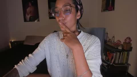 Mia Sandoval online show from 03-20-26, 01:49