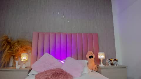 Snapshot of mia_culpa22 chatting on 05-07-26, 03:39 Mia Culpa online show from 05-07-26, 03:39