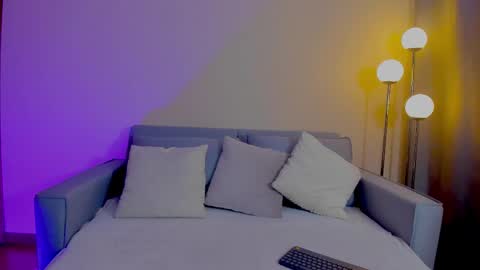 Snapshot of mia_daniellshot chatting on 02-22-26, 01:42 Sarah Luna online show from 02-22-26, 01:42