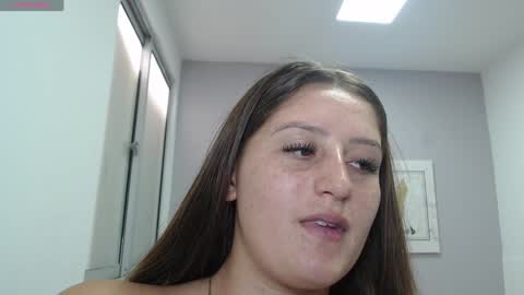 Mia online show from 01-20-25, 04:01