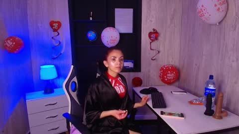 Snapshot of mia_esposito2 chatting on 09-23-25, 03:09 mia_esposito2 online show from 09-23-25, 03:09