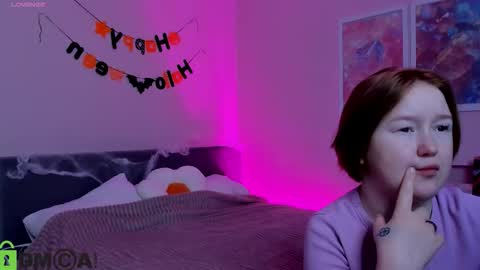 Snapshot of mia_ferd chatting on 11-04-25, 01:59 Mia online show from 11-04-25, 01:59