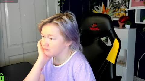 Snapshot of mia_ferd chatting on 05-22-26, 03:02 Mia online show from 05-22-26, 03:02