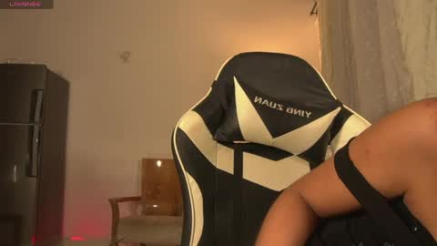 mia_ferrer777 online show from 06-06-26, 12:27