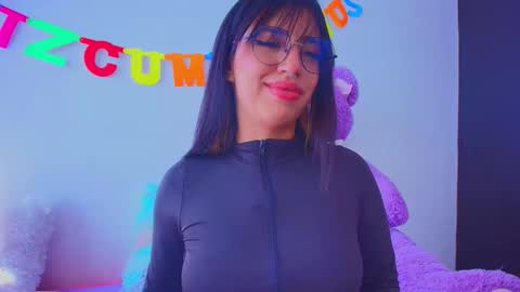 Snapshot of mia_flames chatting on 11-27-25, 03:25 Mia flames online show from 11-27-25, 03:25