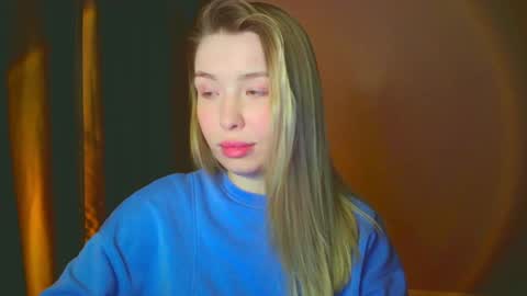 Snapshot of mia_fleur_ chatting on 12-10-24, 09:11 Mia online show from 12-10-24, 09:11