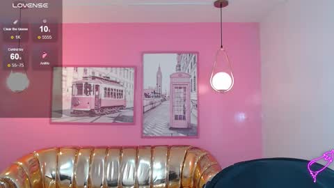 Snapshot of mia_foster_t chatting on 11-19-25, 01:22 Mia online show from 11-19-25, 01:22