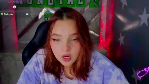 Snapshot of mia_foster_t chatting on 07-11-26, 03:04 Mia online show from 07-11-26, 03:04