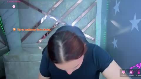 Snapshot of mia_foster_t chatting on 07-18-26, 01:37 Mia online show from 07-18-26, 01:37
