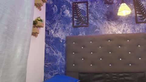 Snapshot of mia_fowler7 chatting on 11-29-25, 12:52 MIA online show from 11-29-25, 12:52