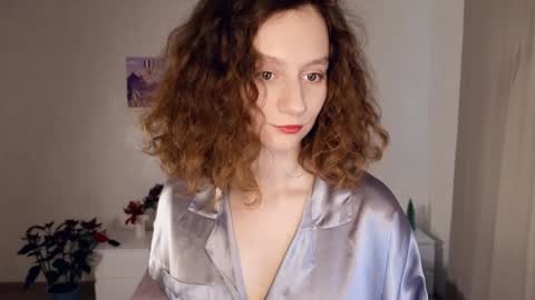 Snapshot of mia_frizz chatting on 01-29-25, 09:33 Mia online show from 01-29-25, 09:33