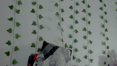 MIA online show from 02-06-26, 10:35