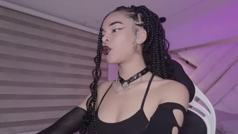 Mia online show from 02-20-26, 06:19