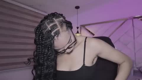 Mia online show from 02-21-26, 03:07