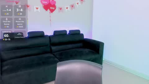 Mia online show from 02-24-25, 12:59