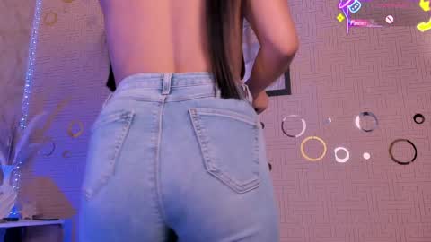 Mia online show from 04-09-26, 02:22