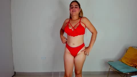 Mia online show from 01-17-25, 11:29