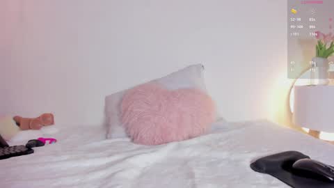  I am Mia  online show from 04-09-26, 12:10