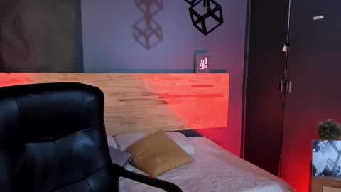 Val  online show from 01-12-25, 08:03