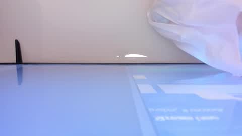    online show from 12-21-25, 12:01