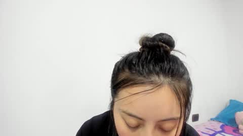 Snapshot of mia_kanee chatting on 12-12-24, 03:21 mia kaneee online show from 12-12-24, 03:21