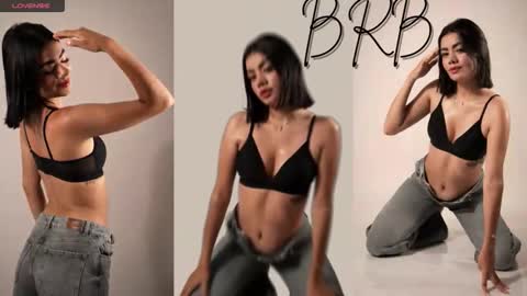 Snapshot of mia_kisses2 chatting on 09-17-25, 03:08 Mia online show from 09-17-25, 03:08