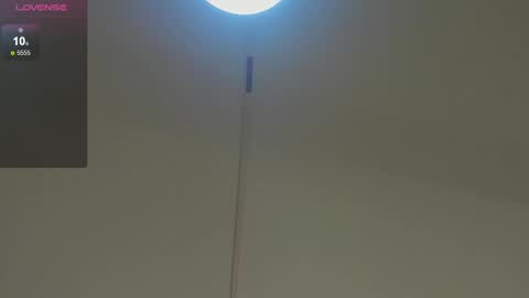 Snapshot of mia_kisses2 chatting on 10-05-25, 08:40 Mia online show from 10-05-25, 08:40