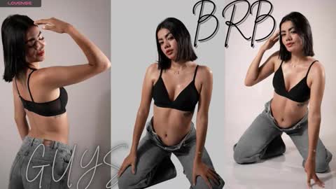 Mia online show from 03-13-26, 03:02