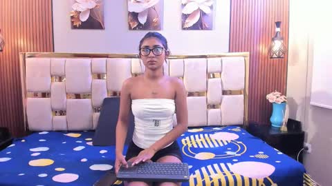Snapshot of mia_konor06 chatting on 05-14-26, 10:55 Mia. online show from 05-14-26, 10:55