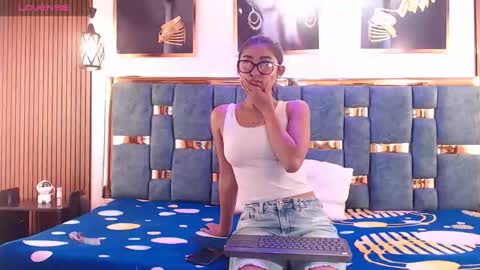 Snapshot of mia_konor06 chatting on 05-15-26, 10:55 Mia. online show from 05-15-26, 10:55