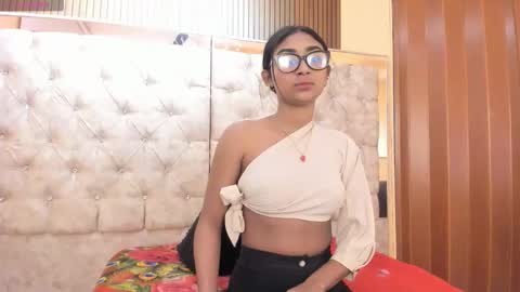 Snapshot of mia_konor06 chatting on 05-29-26, 11:08 Mia. online show from 05-29-26, 11:08