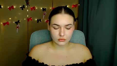 mia_lemm online show from 12-03-25, 08:34