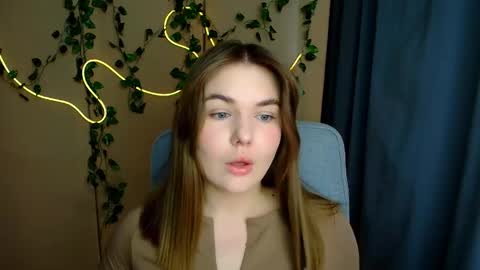 mia_lemm online show from 04-01-26, 06:36