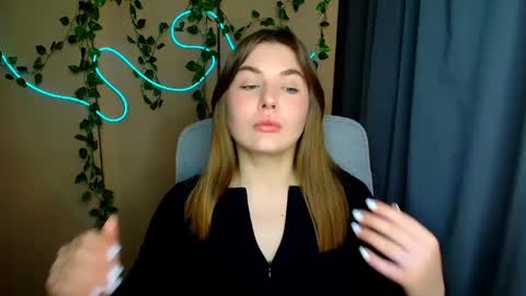 mia_lemm online show from 04-07-26, 06:47