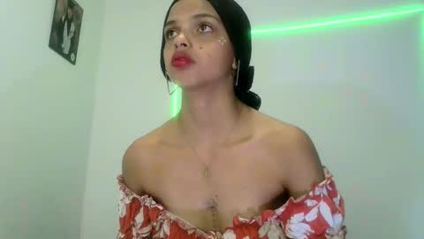 Snapshot of mia_lucy_21 chatting on 09-24-25, 06:22 mia lucy 21 online show from 09-24-25, 06:22