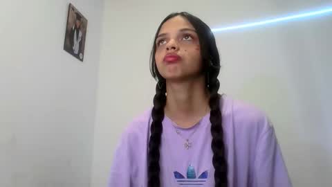 Snapshot of mia_lucy_21 chatting on 10-13-25, 07:47 mia lucy 21 online show from 10-13-25, 07:47