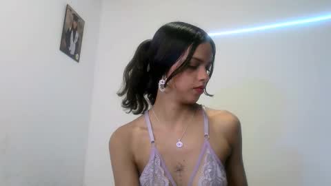 Snapshot of mia_lucy_21 chatting on 11-10-25, 07:46 mia lucy 21 online show from 11-10-25, 07:46