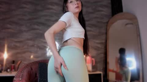 mia_luxor online show from 01-10-26, 11:56