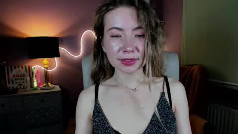 Snapshot of mia_luxx92 chatting on 11-02-25, 03:03 Mia online show from 11-02-25, 03:03