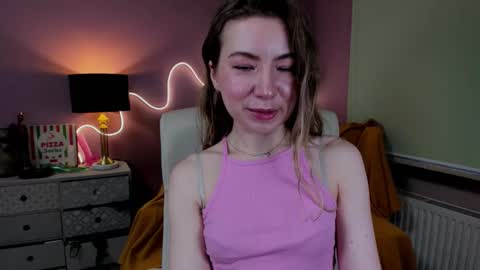 Mia online show from 12-04-25, 07:50