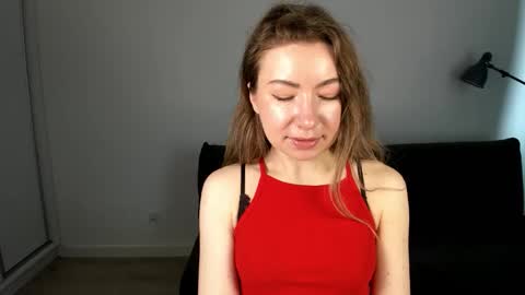 Mia online show from 03-21-26, 07:35