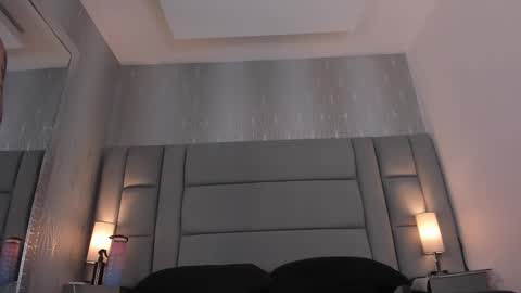    online show from 11-22-25, 08:19