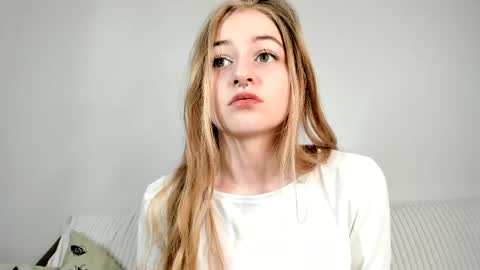 Mia here Appreciate your support online show from 04-16-26, 07:31