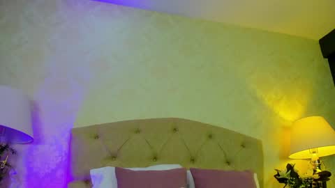 mia montess online show from 04-08-26, 01:22