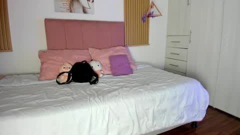 Mia Nevaeh - follow me online show from 03-24-26, 08:14