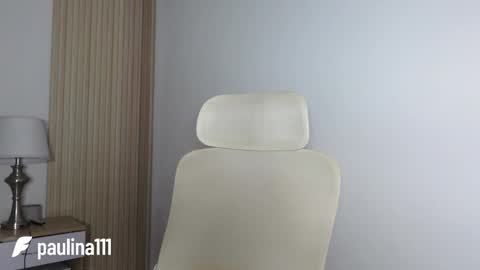 Instagram Nelyiramirez online show from 12-22-25, 03:36