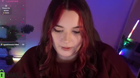 Mia online show from 04-09-26, 01:16